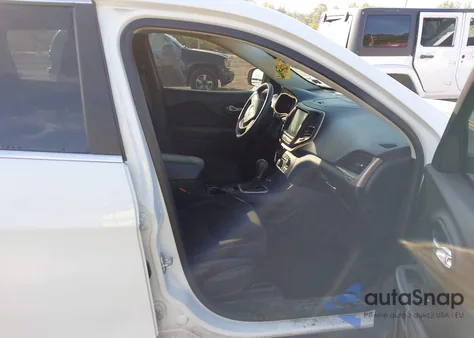 2016 Jeep Cherokee Latitude from USA, damaged, VIN 1C4PJMCS5GW253726